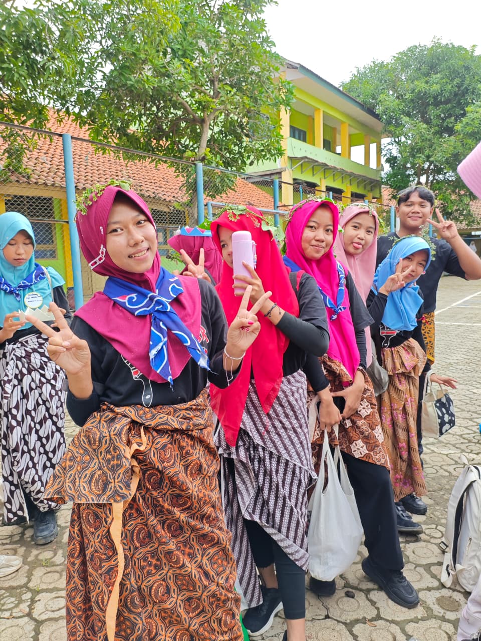 "Warna-Warni Bakat."